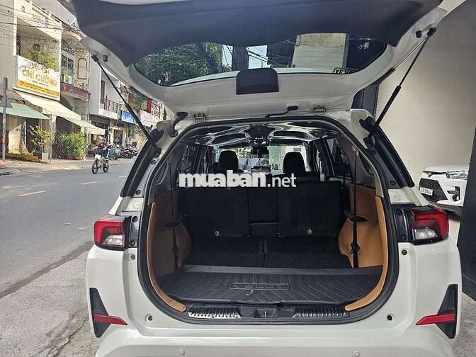 Toyota Veloz Top 2023 158.000 km Trắng