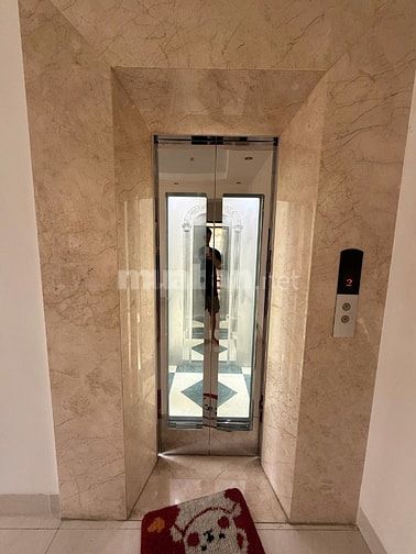 Cho thuê nhà Him Lam góc 2 mặt tiền đối diện công viên 