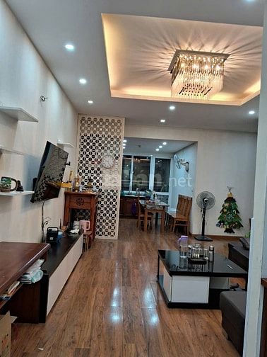 Cần cho thuê căn góc C14 Bắc Hà 108m2 3 ngủ nhà trống vào ở luôn được