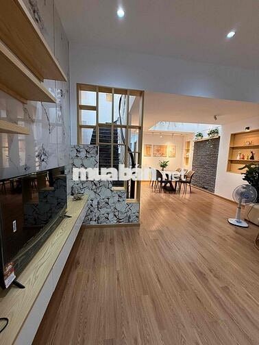 🏡 Nhà Đẹp 2.5 Tầng Kiệt Ô Tô Điện Biên Phủ – Ngang 5m – Gần AEON Mall