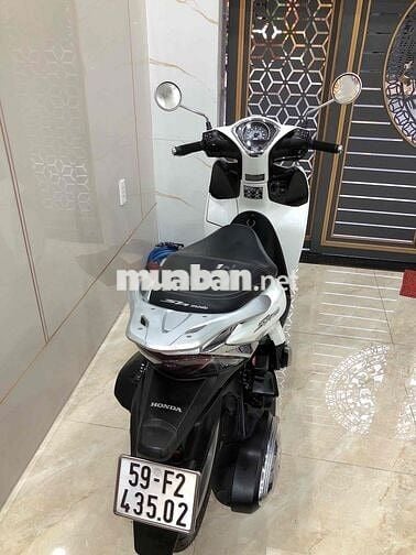 Honda SH Mode 125i 2023 Trắng đen