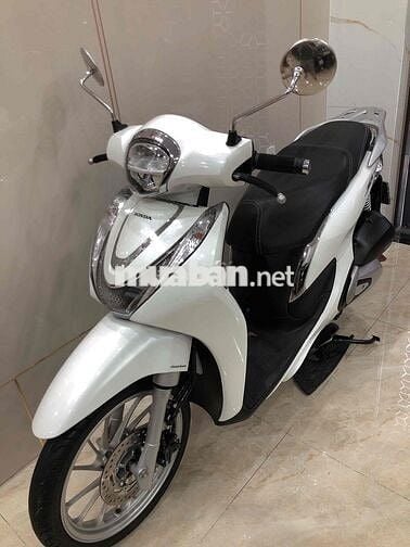 Honda SH Mode 125i 2023 Trắng đen
