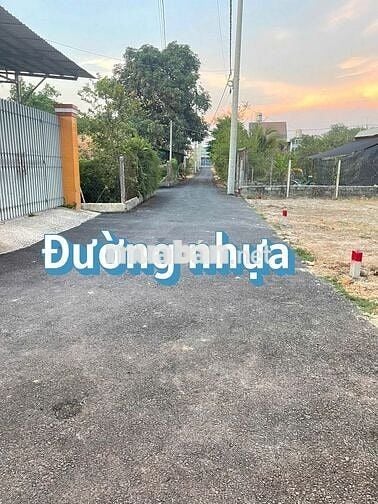 100m2 đất giá 1,4 Tỷ Đ. Trung Lập gần chợ Trung Lập Thượng, SHR