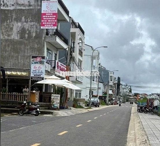 Chính chủ Bán nhà mặt tiền Trung tâm Đà Lạt