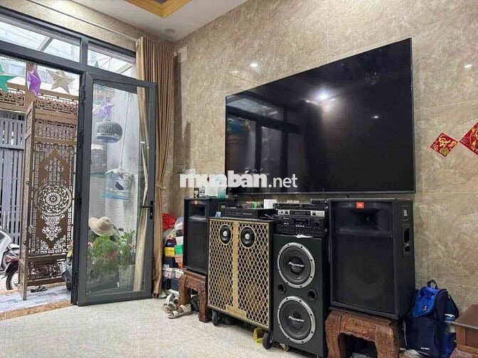 189/ Hòa Bình 68m2, 3 tầng, DT: 4 x 17, Giá: 7.65 tỷ