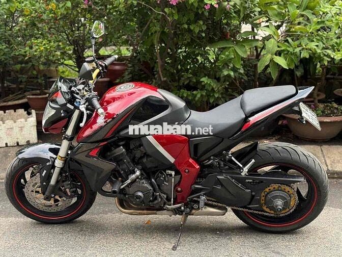 Honda CB1000R 2010 zin đẹp ,bstp chính chủ