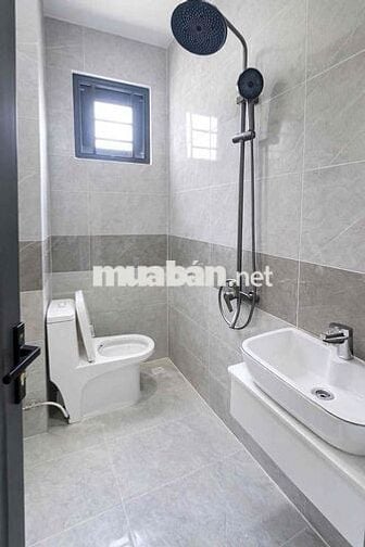 #CẠNH TÊN LỬA GiÁP Q6 ‘ 63 m 5 TẦNG ‘4.6 m x 14 m GIÁ 7 xx tỏi TL HẺM