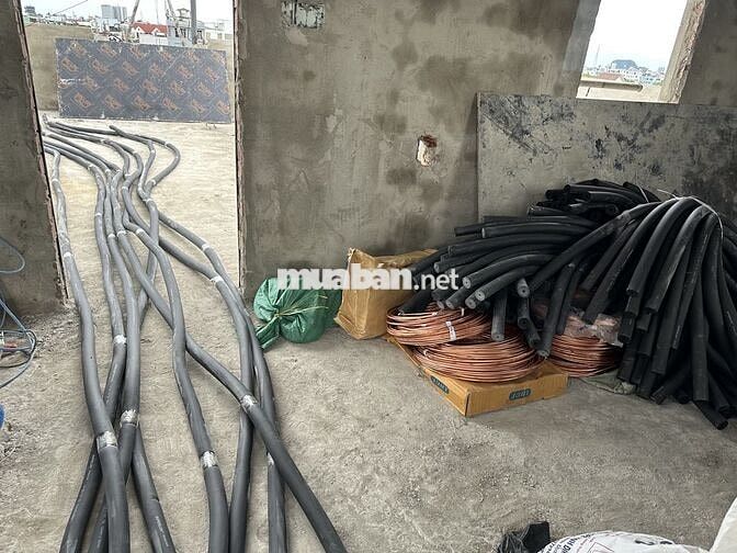 Can tuyển thợ phụ điện nước lương tuần 