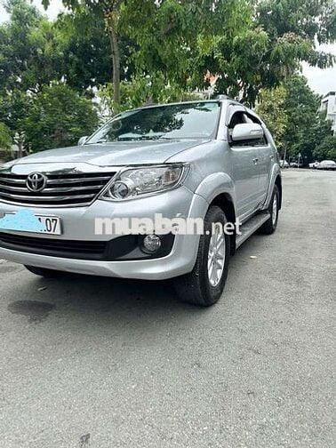 Toyota Fortuner 2012 Bạc 190.000 km