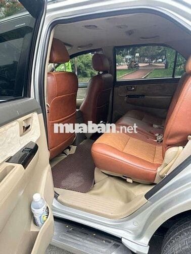 Toyota Fortuner 2012 Bạc 190.000 km