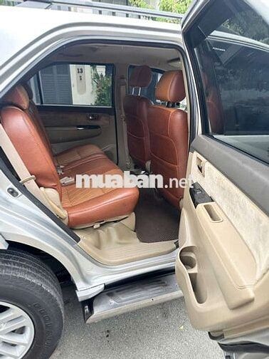 Toyota Fortuner 2012 Bạc 190.000 km