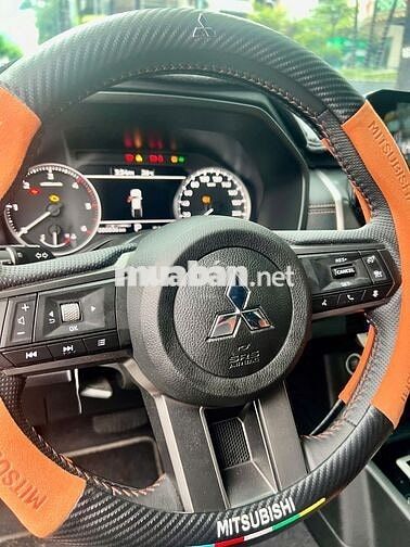 Mitsubishi Triton GLS Full 2025 806 km