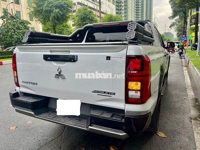 Mitsubishi Triton GLS Full 2025 806 km