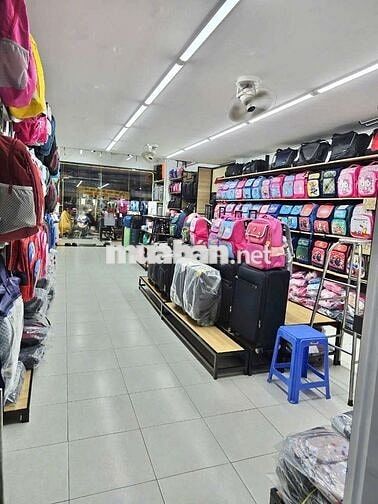 Nhà 1 Trệt 3 Lầu 5PN Mặt Tiền Kinh Doanh Đường Lâm Văn Bền