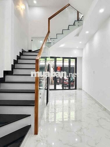 BÁN NHÀ 3 THÁNG 2 - TẠ UYÊN - 2 MẶT HẺM 8M THÔNG – KHÔNG LỘ GIỚI .
