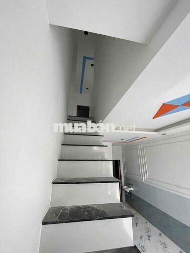 CDT kẹt tiền nên bán gấp căn nhà này