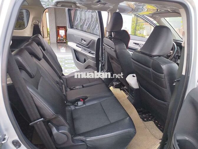 Toyota Veloz Top 2022 Bạc 73000 km