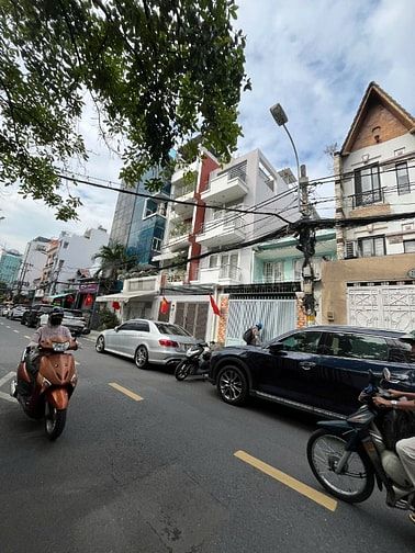  29 Tỷ! Bán MT rẻ nhất Đường Lam Sơn, Phú Nhuận - 4,5x20m - 4 Tầng
