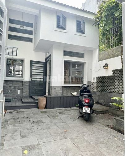 Nhà HXH 10 Phan Văn Trị Bình Thạnh DT:4.8x19=91m2 có HĐT18tr/tháng 