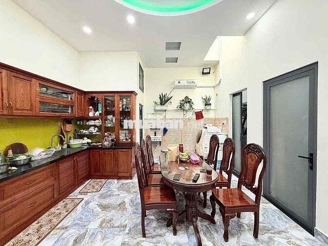 💎 💎 💎 TRỆT 1 LẦU SÂN THƯỢNG 3❌20M CÓ 3PN 3WC NGUYÊN HỒNG P1 GV