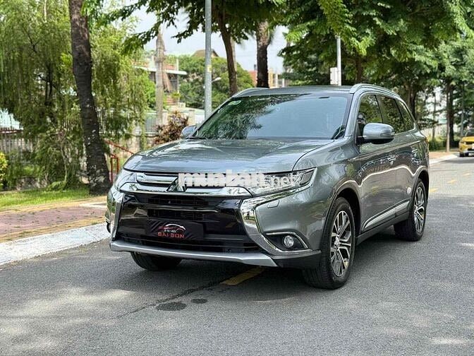 Mitsubishi Outlander Premium 2019 Xám