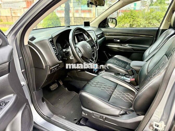 Mitsubishi Outlander Premium 2019 Xám