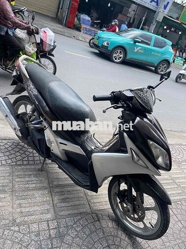 Yamaha Nouvo 4 Đen bạc BSTP máy êm ngon gtdd ạ