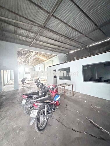 CHO THUÊ KHO XƯỞNG 10x30m 20TR ĐƯỜNG CONT 24/24 CÓ VĂN PHÒNG ĐIỆN 3PHA