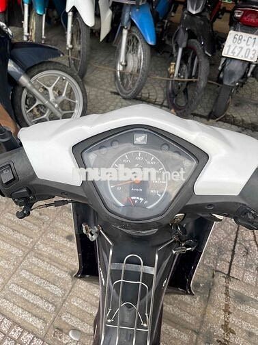 Honda Wave S110 2014 Trắng Đen BSTP máy zin êm ạ