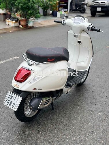 Piaggio Vespa 150 Trắng