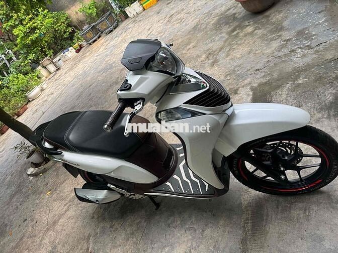 Honda SH Mode 2018 Trắng