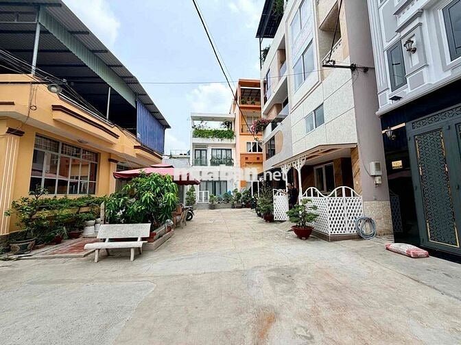 Lê Quang Định nhà đẹp 5 Tầng, Hẻm oto, 60m2, giá còn giảm
