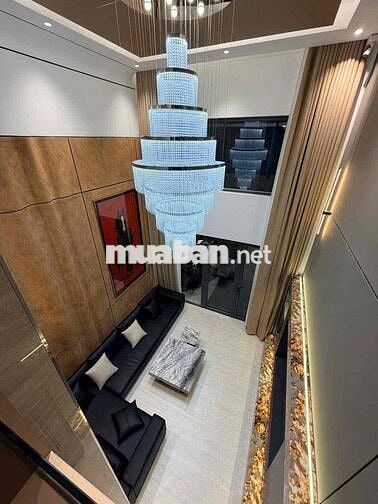 BÁN CĂN NHÀ 5 LẦU VỊ TRÍ ĐẸP QUẬN 7