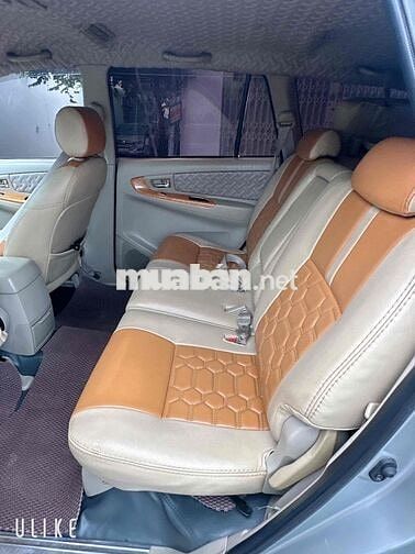 Toyota Innova 2012 Bạc