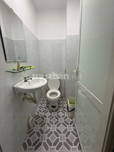 Nhà Bán 1/ Đường Bến Phú Định, Phường 16, Quận 8