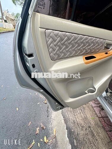Toyota Innova 2012 Bạc