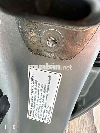 Toyota Innova 2012 Bạc