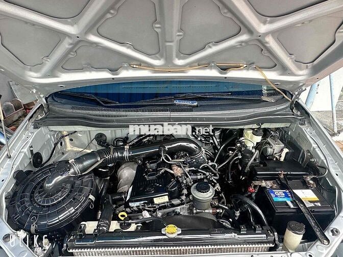 Toyota Innova 2012 Bạc