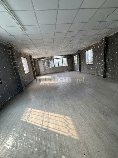  cho thuê nhà 129 đường Bình thới q11 dt  6,5x20m 1 trệt 1 lửng 4 lầu 