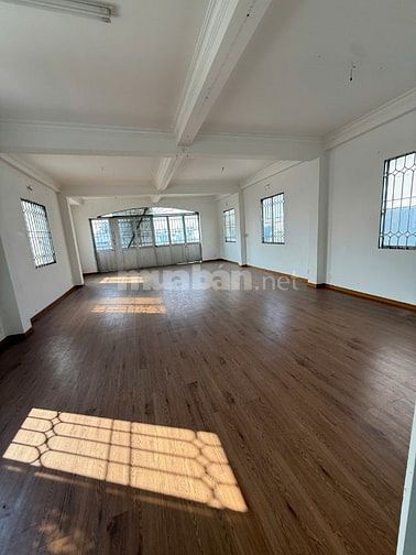  cho thuê nhà 129 đường Bình thới q11 dt  6,5x20m 1 trệt 1 lửng 4 lầu 