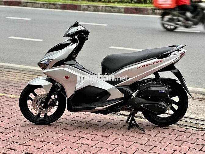 GÓP 0 L.S - 0 PHÍ HS > Airblade 125 2016 - 9 chủ