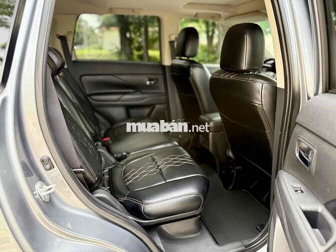 Mitsubishi Outlander 2019 Xám