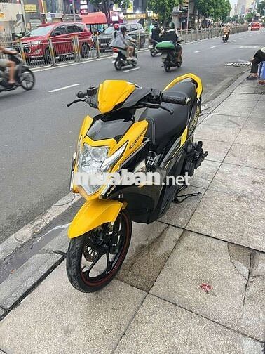Yamaha Nouvo 6 2016 Đen Vàng