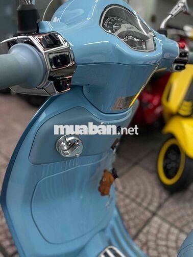 Piaggio Vespa Primavera 125 2025 Xanh Matte