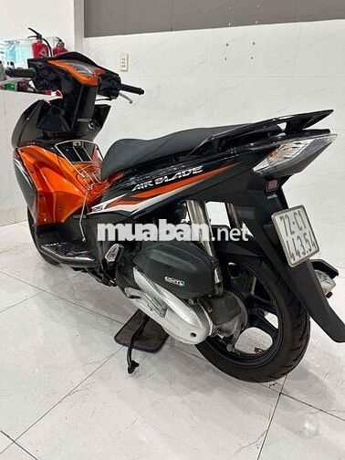 Honda Air Blade 2013 Cam đen