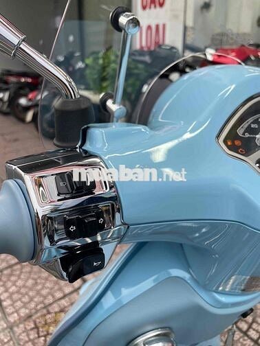 Piaggio Vespa Primavera 125 2025 Xanh Matte