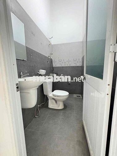 CHO THUÊ NHÀ - MẶT TIỀN SỐ 159 HÙNG VƯƠNG - NẰM NGAY NGÃ 3