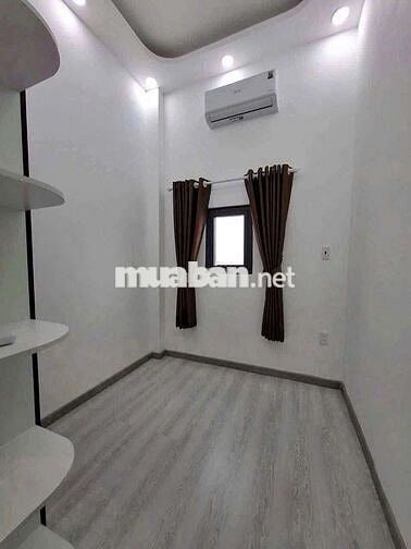 Nhà Có Nội Thất 1 Trệt 1 Lầu 2PN 2WC Hẻm 350 Huỳnh Tấn Phát Quận 7