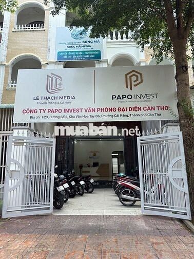 Nhân viên phát triển dữ liệu lưu trú