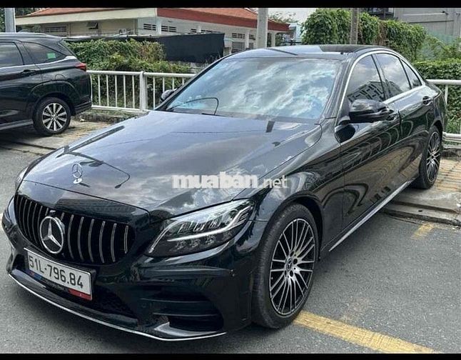 Mercedes C180 Model 2021, Đen, 45.000 km